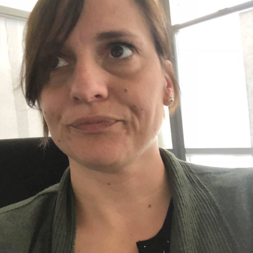 Meet your Posher, Dana